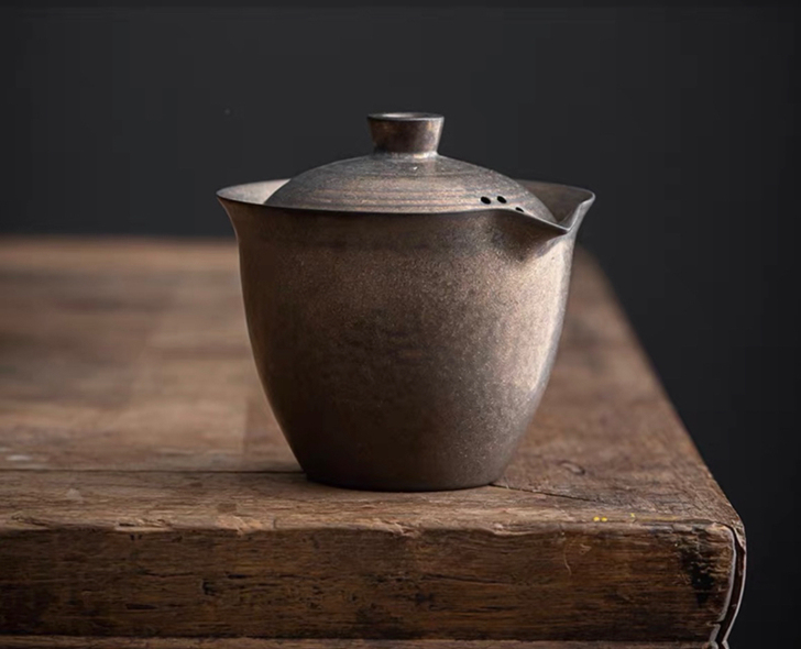 捡漏 ！粗陶手抓壶茶壶鎏金釉