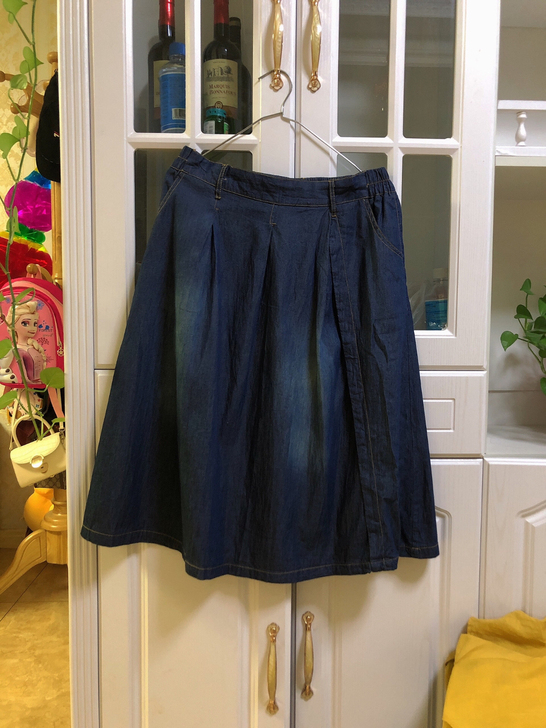 纯棉长裙，比较新，特别薄的料子，松紧腰，裙...