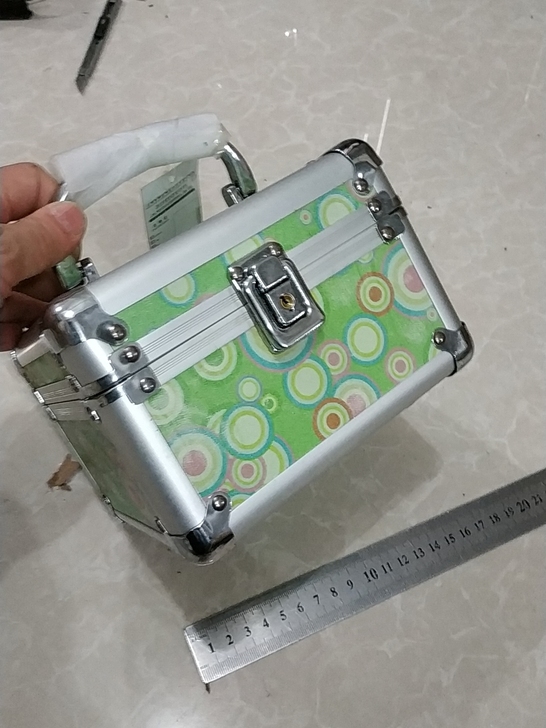 14块钱包邮卖铝合金首饰盒零钱工具盒，库存...