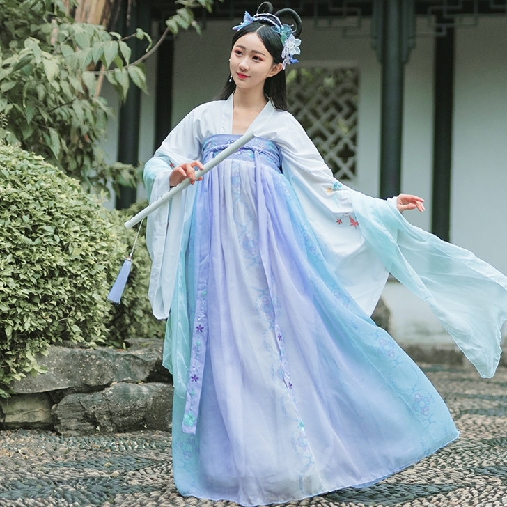 搭夫人汉服昙花