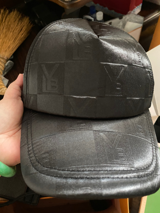 李宁Lining帽子鸭舌帽全新黑色pu质感...