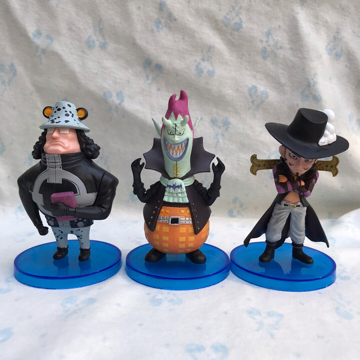 国产海贼王月光莫利亚鹰眼暴君熊手办摆件