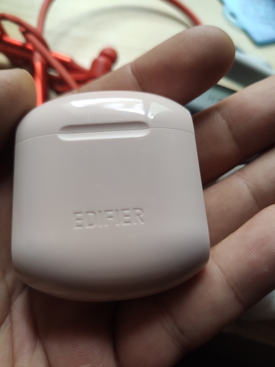 出几个蓝牙耳机，漫步者显示叫什么冇心版，1...