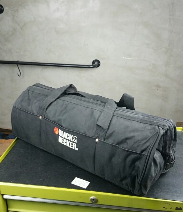 特价出清大号百得加厚防水重型手提专业工具包...