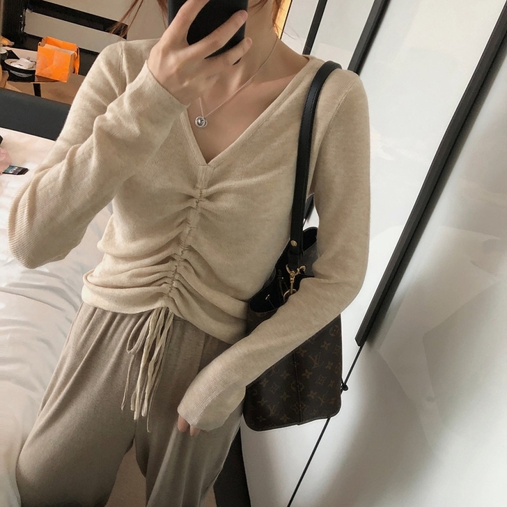 打底衫女秋冬内搭洋气V领紧身加厚针织上衣抽...