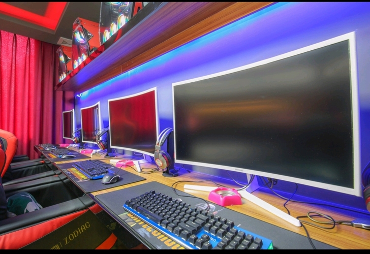 网吧倒闭处理32万跑分高端主机吃鸡电脑 全...