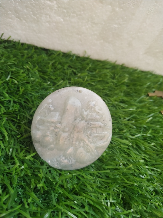 和田玉雕刻的山水画入手渠道:在古玩市场淘的,