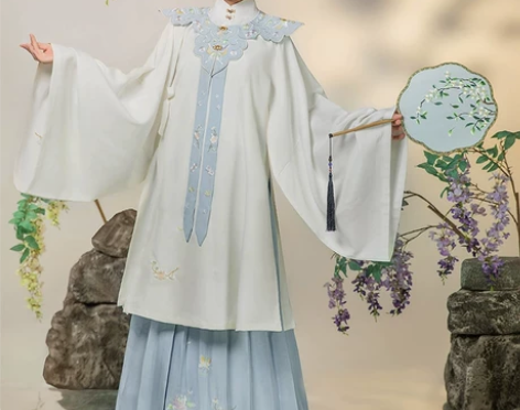 九曲阑珊芷蝶汉服全套+未央宫云肩。 上衣下...