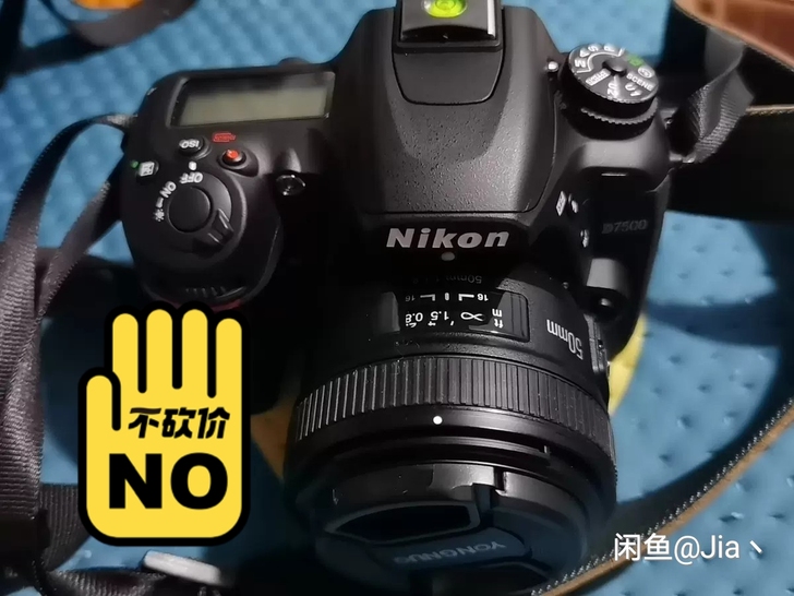 套机一个尼康原机镜头 相机上的不带 入手半...