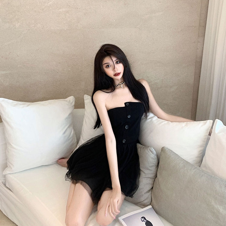 港风性感网纱拼接不规则黑色抹胸连衣裙女短款...