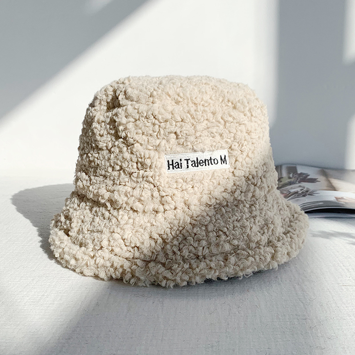 戴过一次的帽子,9.9成新,质量好,厚实,...