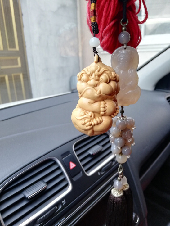 小叶黄杨木雕、招财、 抱球 貔貅，吉祥物，...