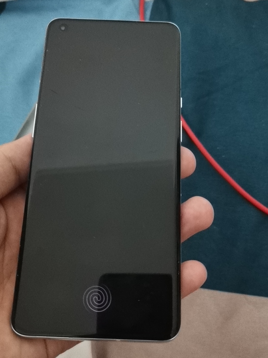 一加9pro银色，8+256  机器不用多...