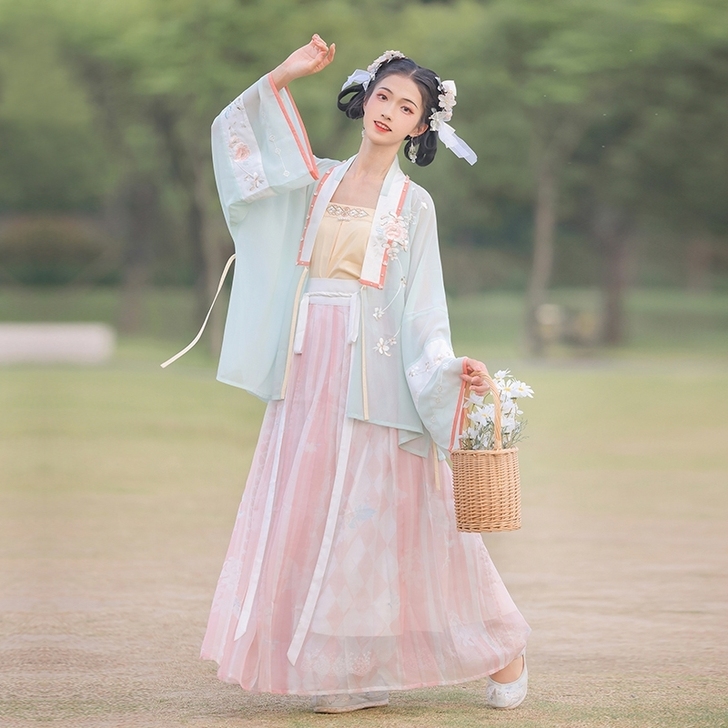 汉尚华莲晴光溶溶汉服女原创明制套装一片式齐...