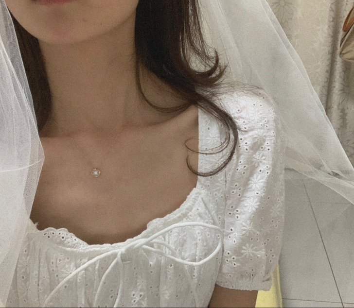 s码白色连衣裙