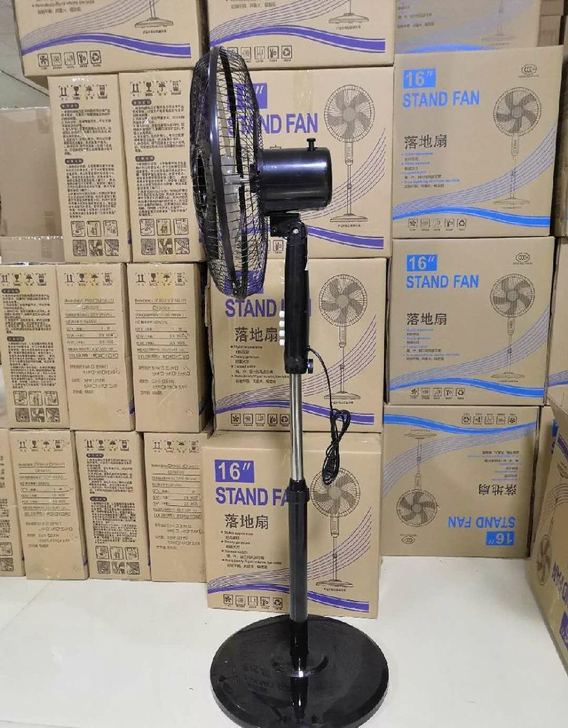 超市不开了！处理20台落地扇全新未拆封，全...