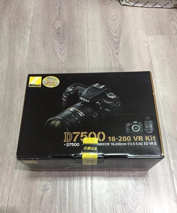 尼康 D7500 配18-200单反套机