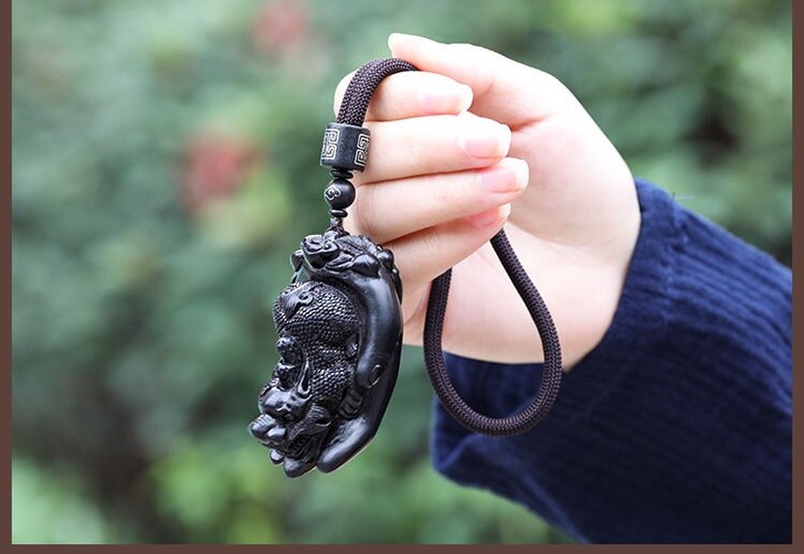 黑檀木貔貅手工雕刻手把玩件随身挂件实木文玩...