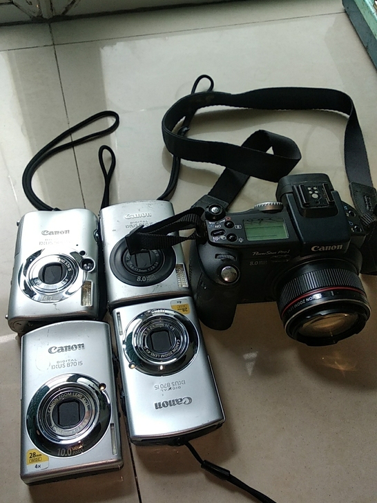 佳能数码相机，型号:2个IXUS870 I...