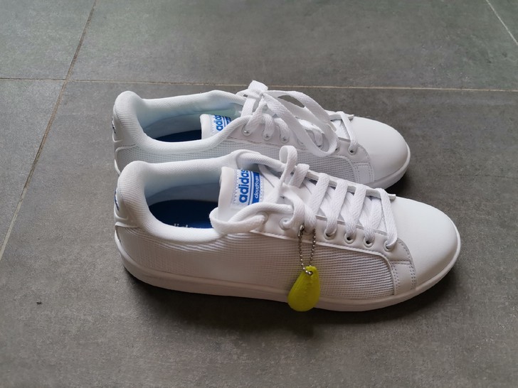 全新正品Adidas 阿迪达斯 全新运动鞋...