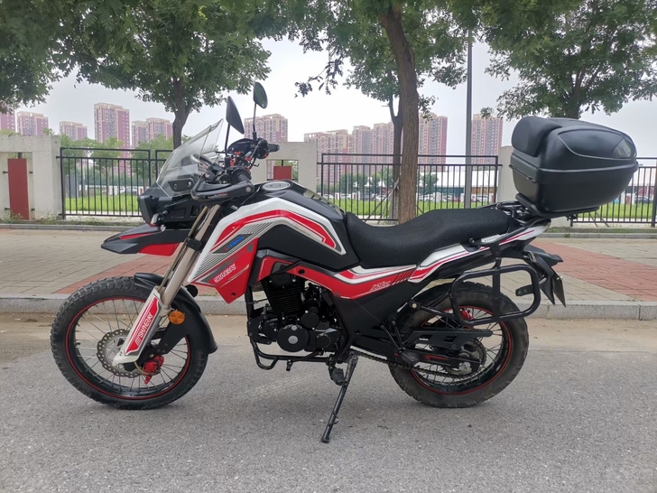 17年鑫源越野拉力摩托车，公  户，手续齐...