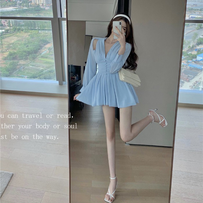 港风v领长袖镂空高腰显瘦连衣裙2021年夏...