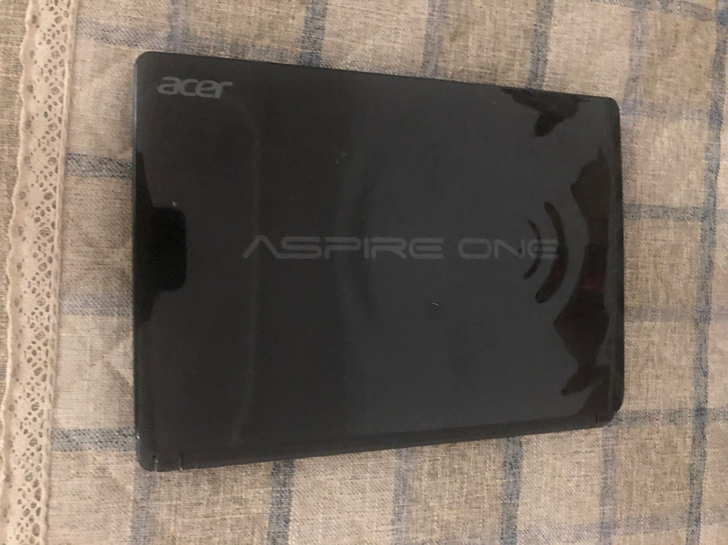 宏基acer aspire one d27...