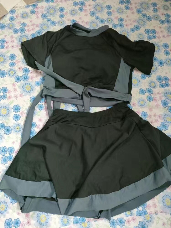 泳衣女裙式分体运动风两件套保守显瘦学生小胸...
