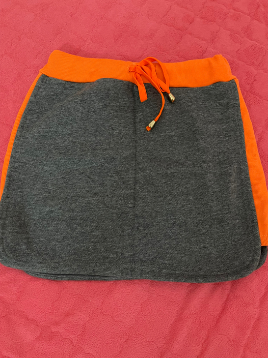 纯棉冬天包臀短裙全新