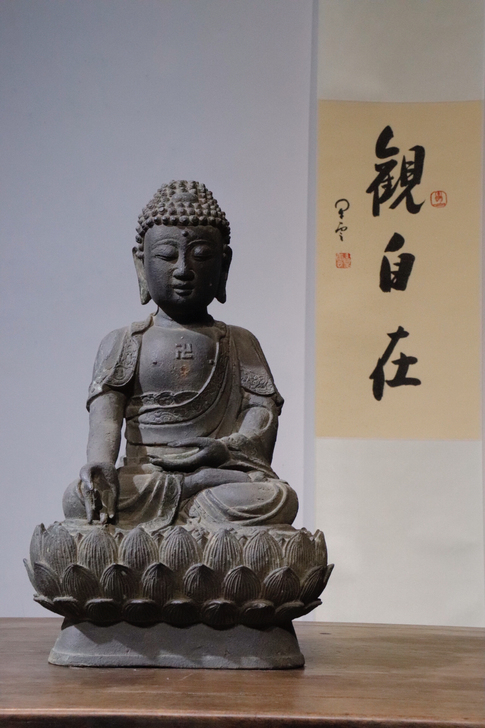 释迦摩尼铜佛,高32厘米,宽20厘米,重1...