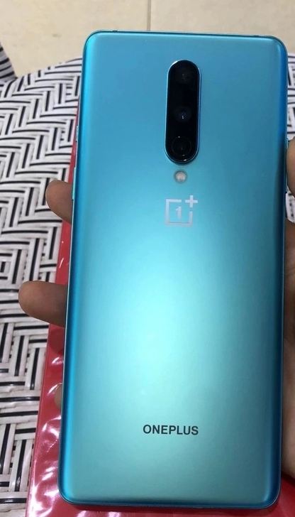 一加8，5G8+128，98新无磕碰无划痕...