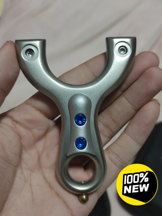 不锈钢掌中宝弹弓  全新一次没用过  做工...