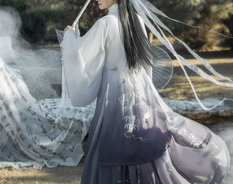 洛苓的步摇,全新,买来只是打开看了下,吊牌...