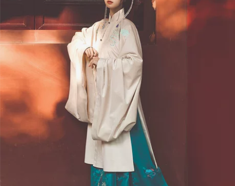 岁寒:松寒客 池夏原创立领长披风马面裙套装...