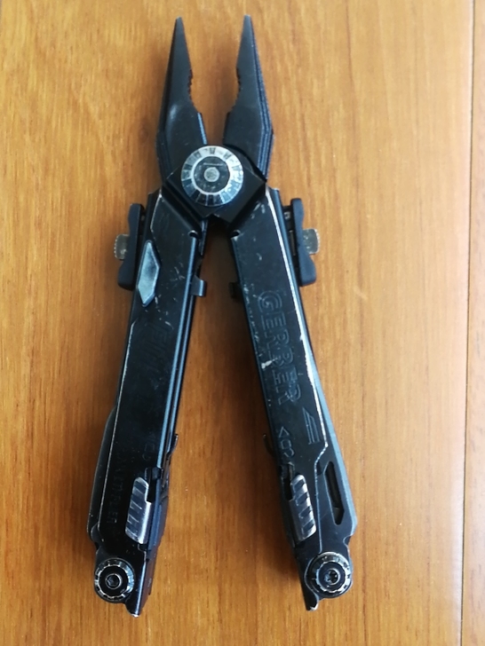 戈博GERBER FLIk 多功能钳，二手...