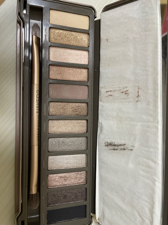 Ud眼影盘2代 新旧如图 买来就没怎么用也...