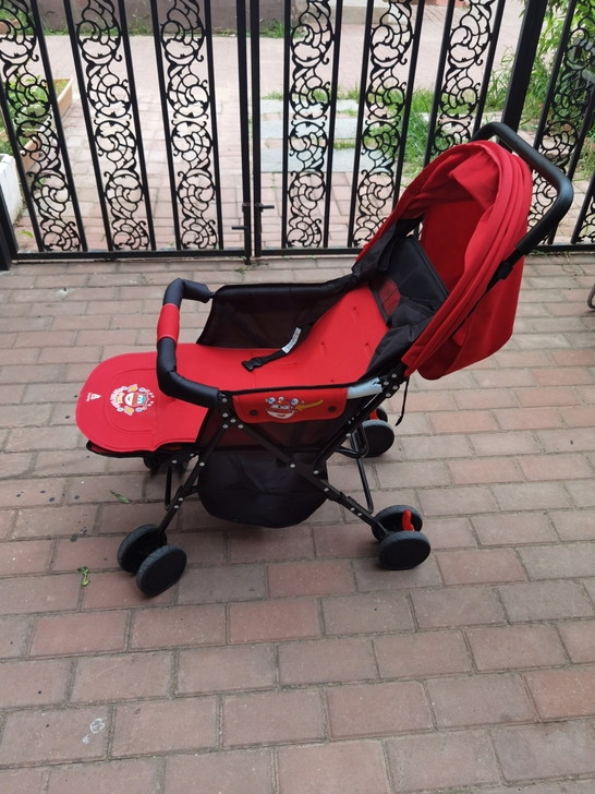 闲置推车，能躺能坐，非常干净，能上飞机，九...