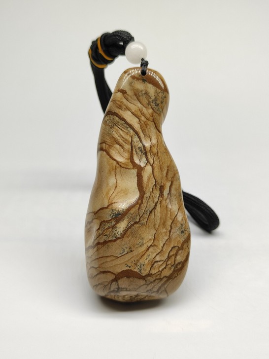 国画泥石手把件