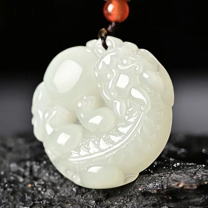 和田玉貔貅吊坠有求必应招财霸王貔貅玉坠男女...