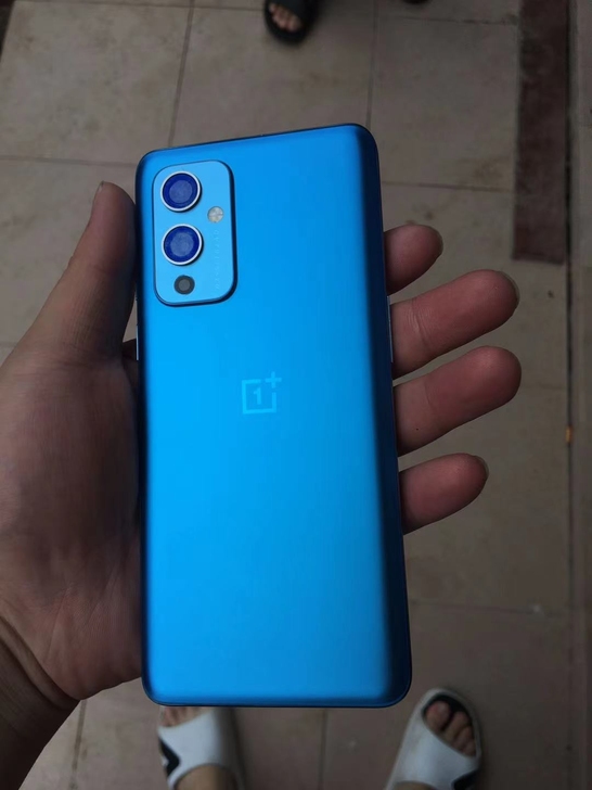 一加9  8+128 鲸蓝    屏幕无划...