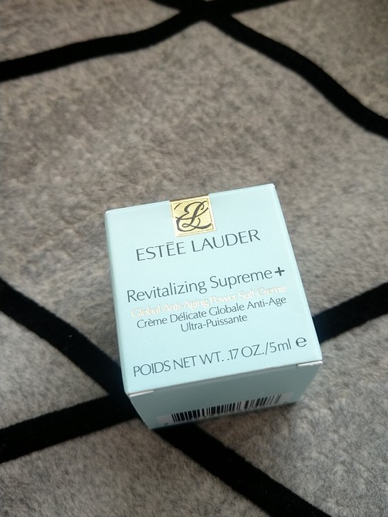 雅诗兰黛胶原霜5ml,小红书惊喜盒子中的,...