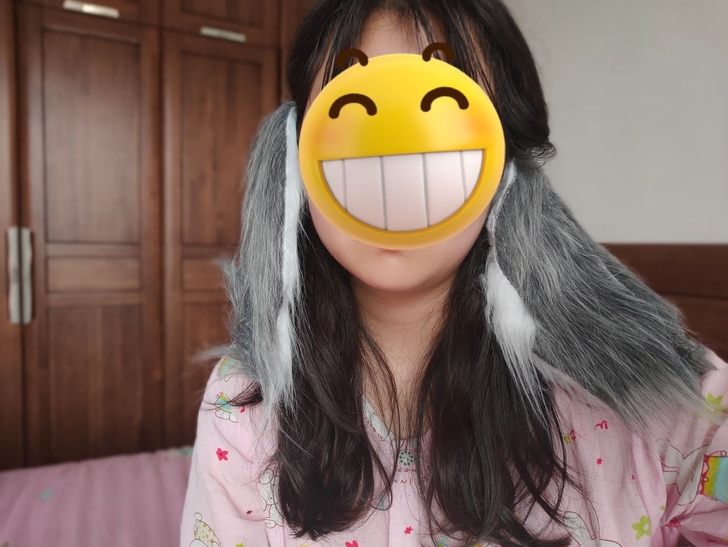 垂耳执事言逸cos耳朵，手作娘制作，如图