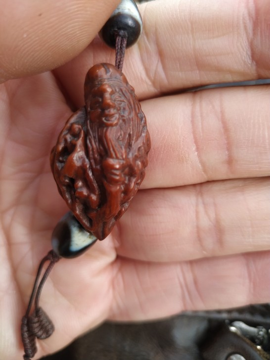 古董收藏，文玩核桃，东北畸形核桃雕刻寿星老...