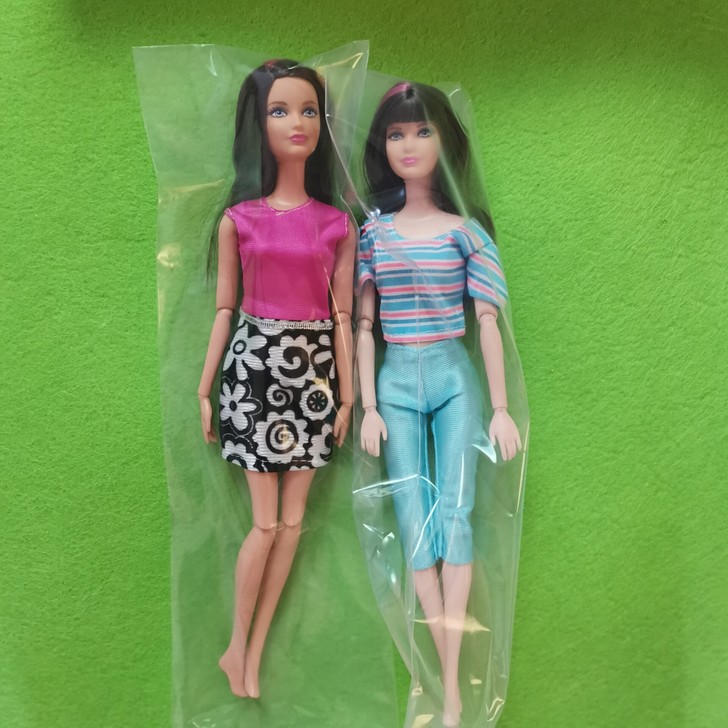 正版美泰芭比娃娃