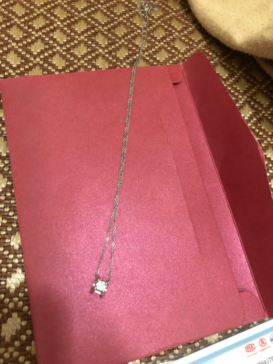 周大生au750钻石项链。原价3543，就...