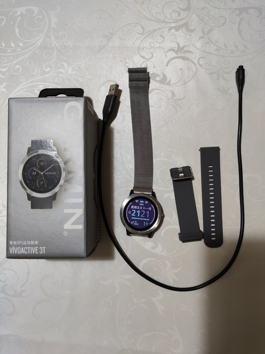佳明（GARMIN）vivoactive3...
