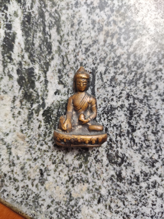 小铜佛像，年份不长，品相自定，按图发货，不...