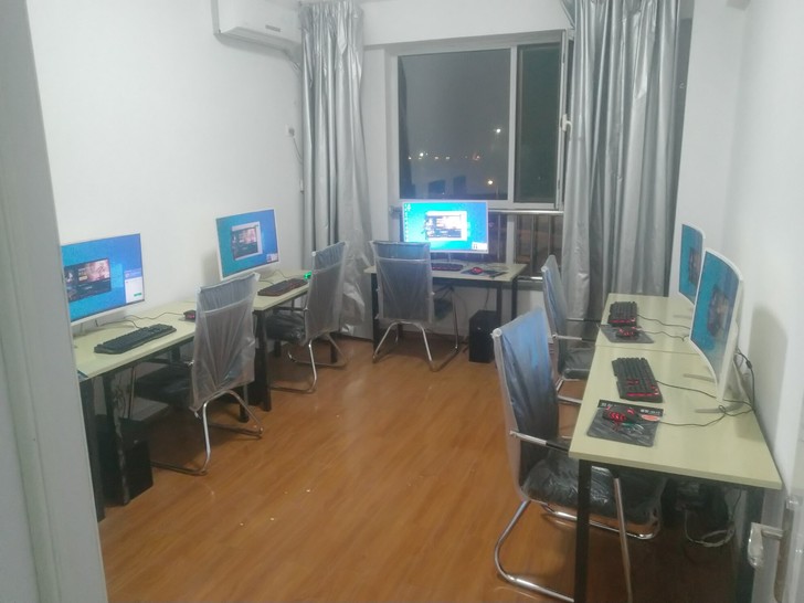 游戏工作室电脑处理