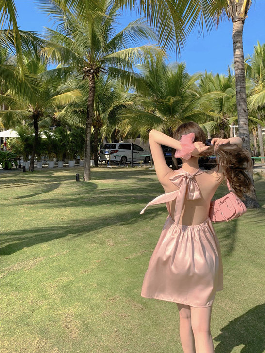 港风蝴蝶结设计性感小众外穿辣妹露背气质吊带...
