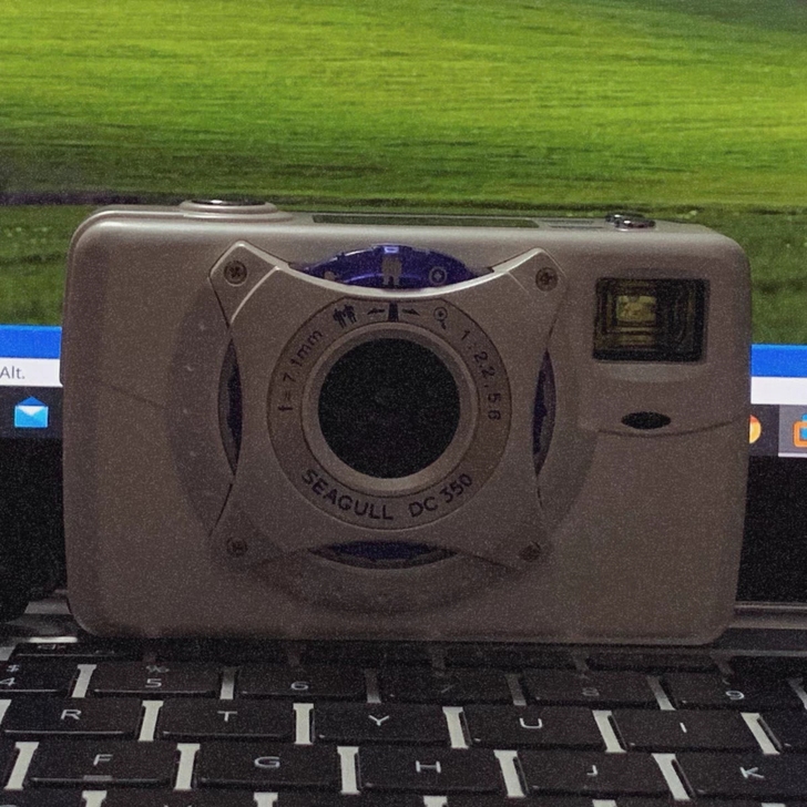 比较港风的数码相机啦，适合新手入门的